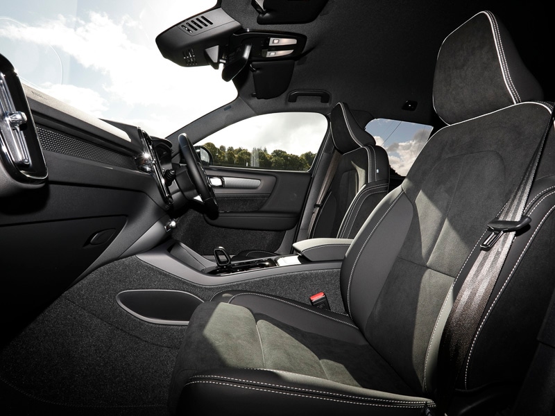 Used Volvo XC40 2025 for sale - 77815836: Photo 17