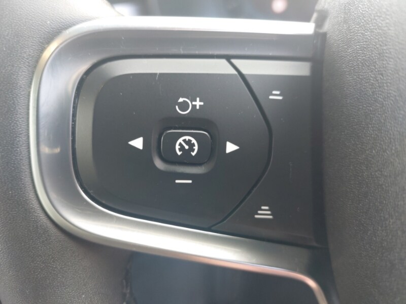 Used Volvo XC40 2023 for sale - 76066370: Photo 16