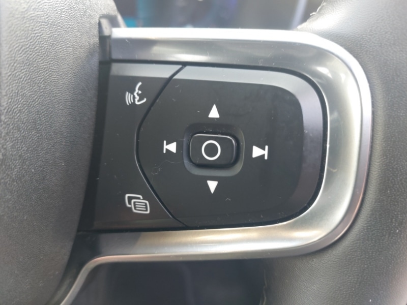 Used Volvo XC40 2023 for sale - 76066370: Photo 17
