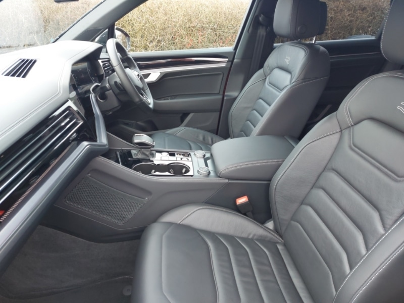 Used Volkswagen Touareg 2024 for sale - 77405205: Photo 5