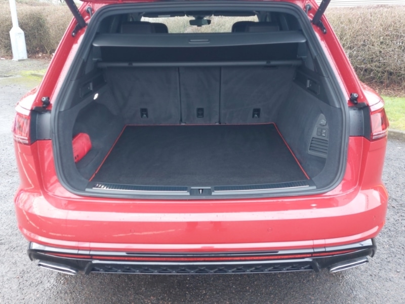 Used Volkswagen Touareg 2024 for sale - 77405205: Photo 8