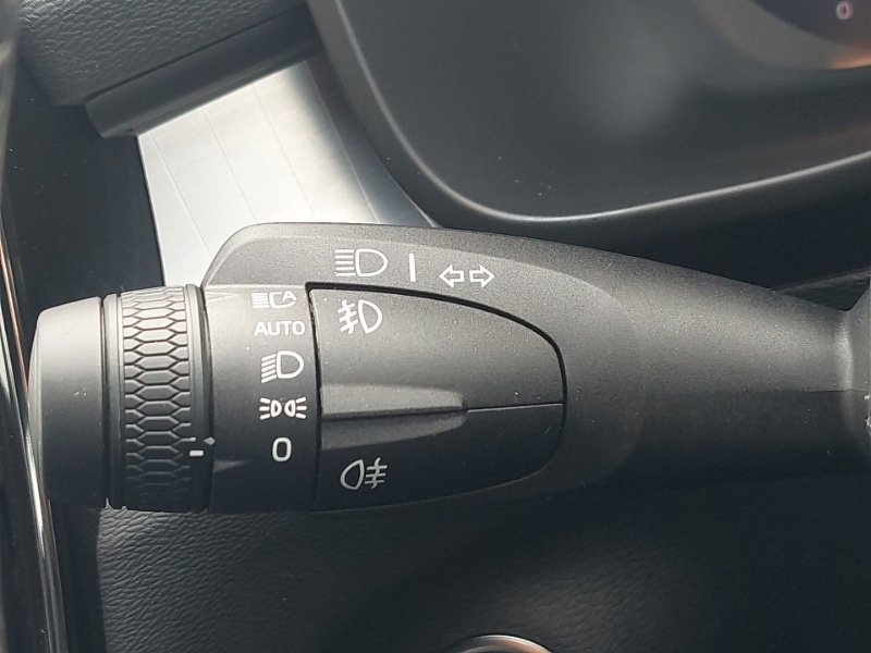 Used Volvo XC40 2025 for sale - 77815816: Photo 17