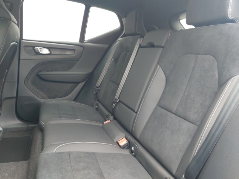 Used Volvo XC40 2025 for sale - 77815816: Photo 6