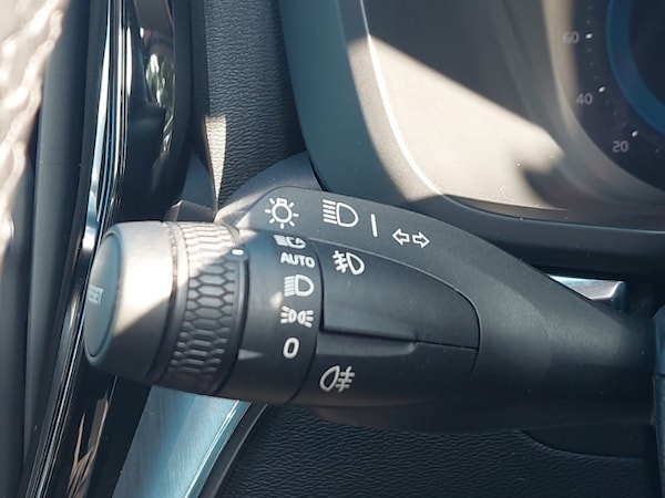 Used Volvo XC60 2022 for sale - 76282108: Photo 16