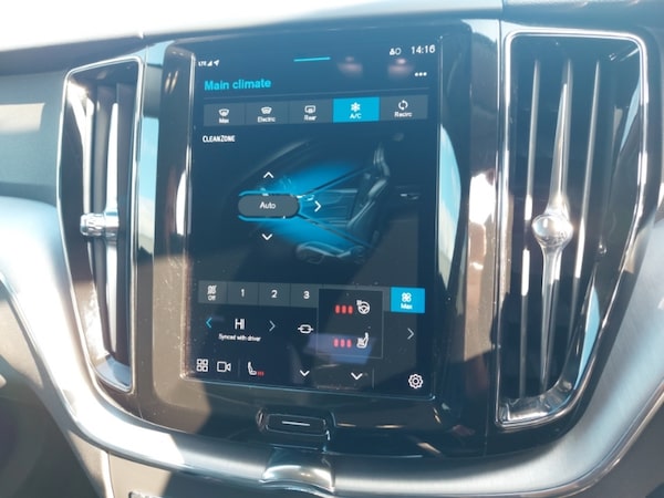 Used Volvo XC60 2022 for sale - 76282108: Photo 18