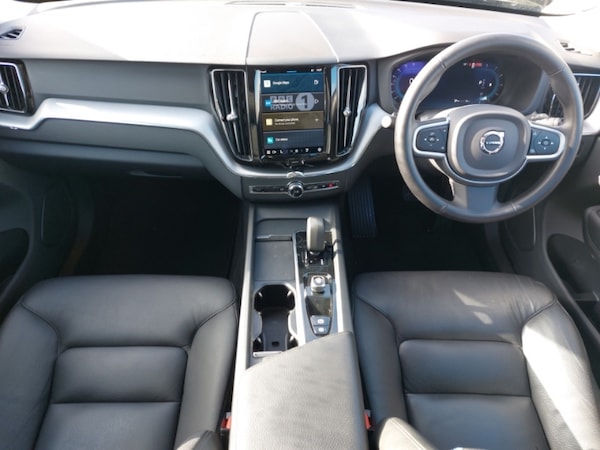 Used Volvo XC60 2022 for sale - 76282108: Photo 2