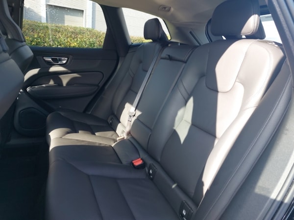 Used Volvo XC60 2022 for sale - 76282108: Photo 6