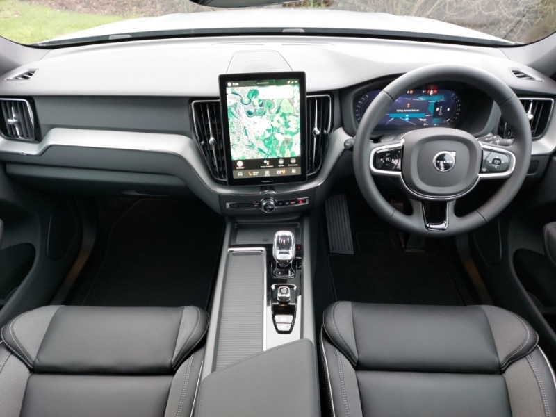 Used Volvo XC60 2025 for sale - 77197775: Photo 2