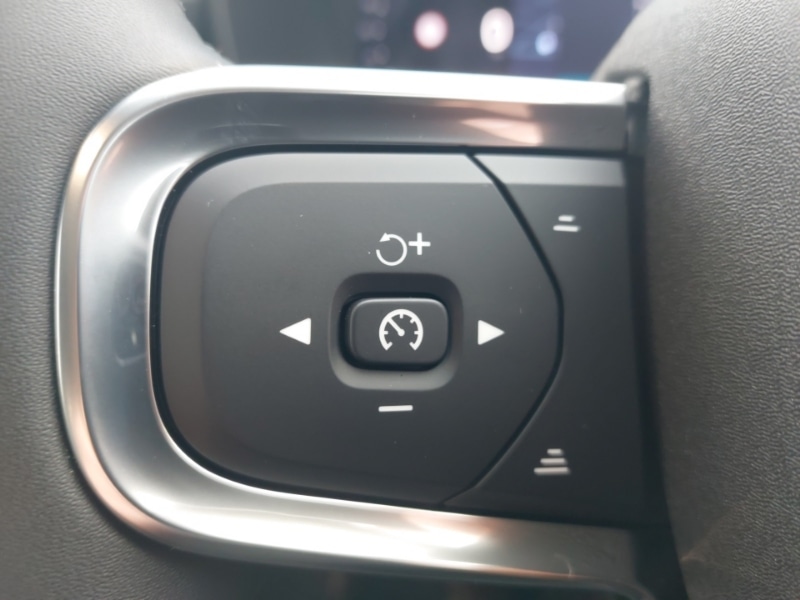 Used Volvo XC40 2025 for sale - 77004508: Photo 15