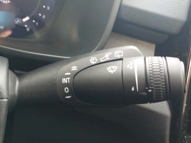 Used Volvo XC40 2025 for sale - 77004508: Photo 16