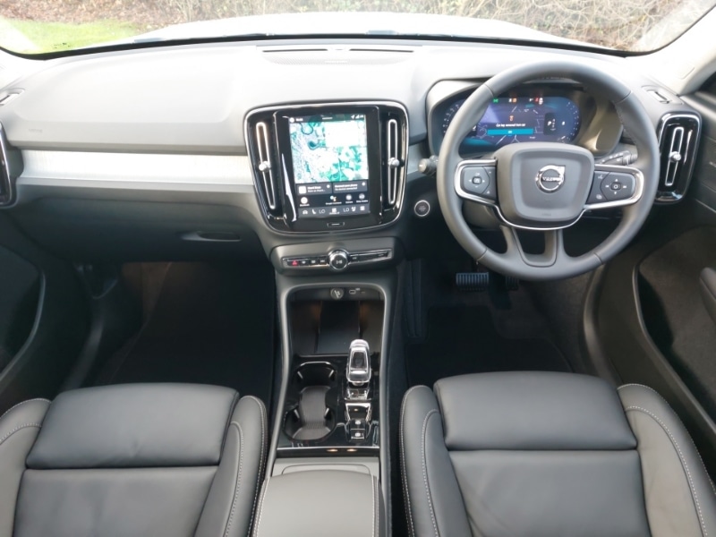 Used Volvo XC40 2025 for sale - 77004508: Photo 2