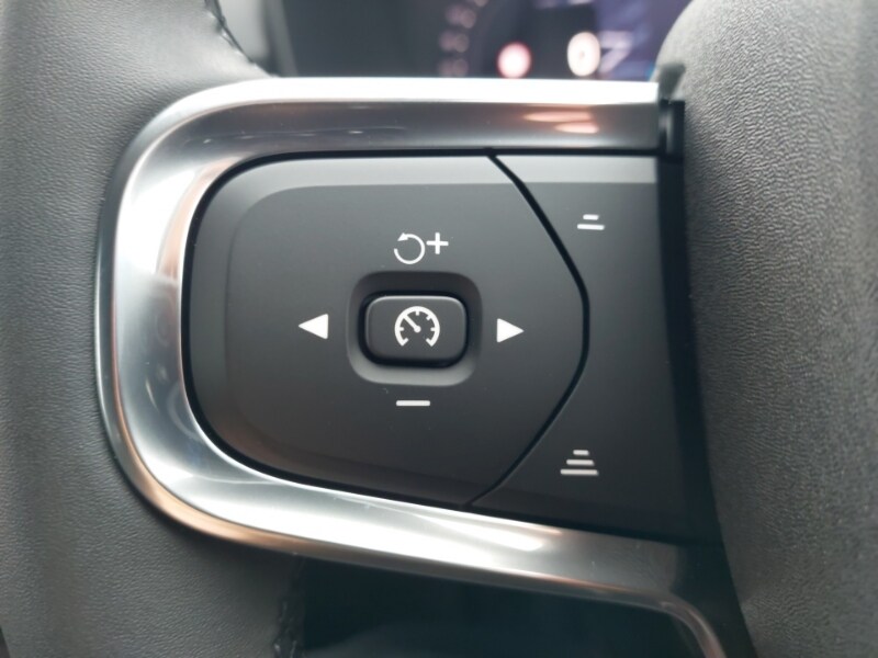 Used Volvo XC40 2025 for sale - 77815843: Photo 14