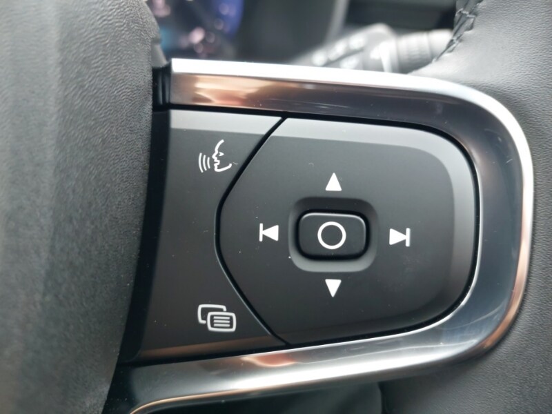 Used Volvo XC40 2025 for sale - 77815843: Photo 15