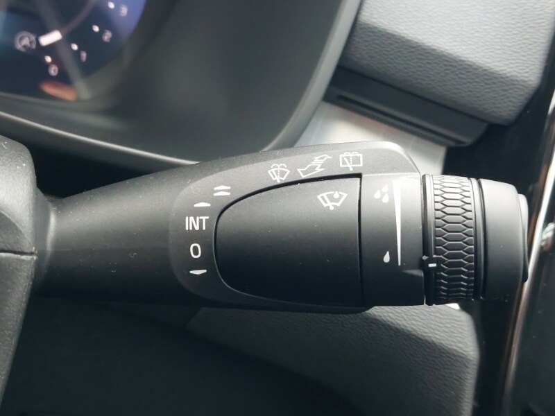 Used Volvo XC40 2025 for sale - 77815843: Photo 17