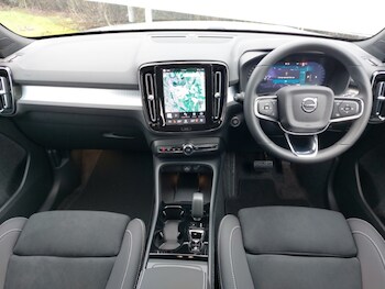 Used Volvo XC40 2025 for sale - 77815843: Photo