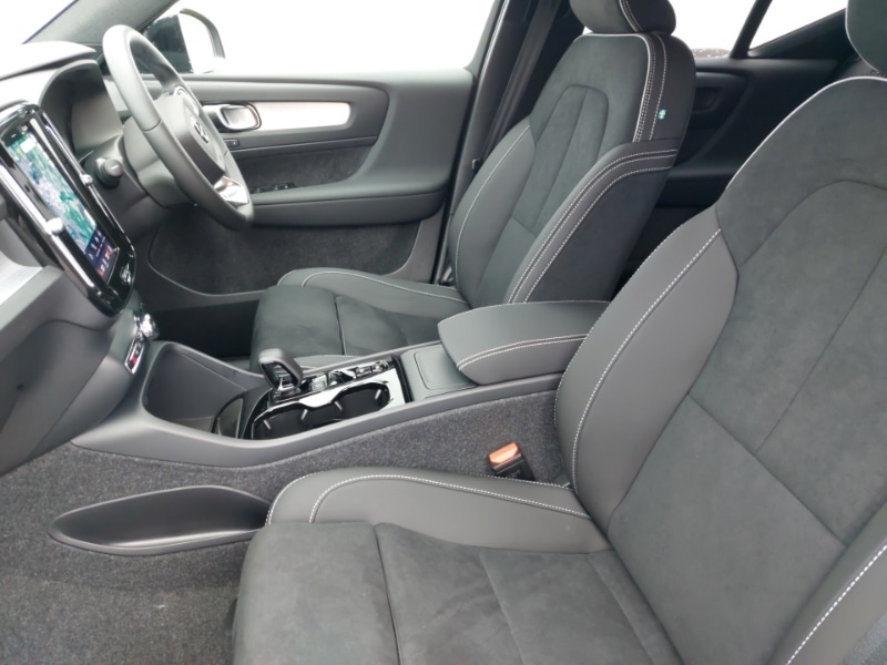 Used Volvo XC40 2025 for sale - 77815843: Photo 5