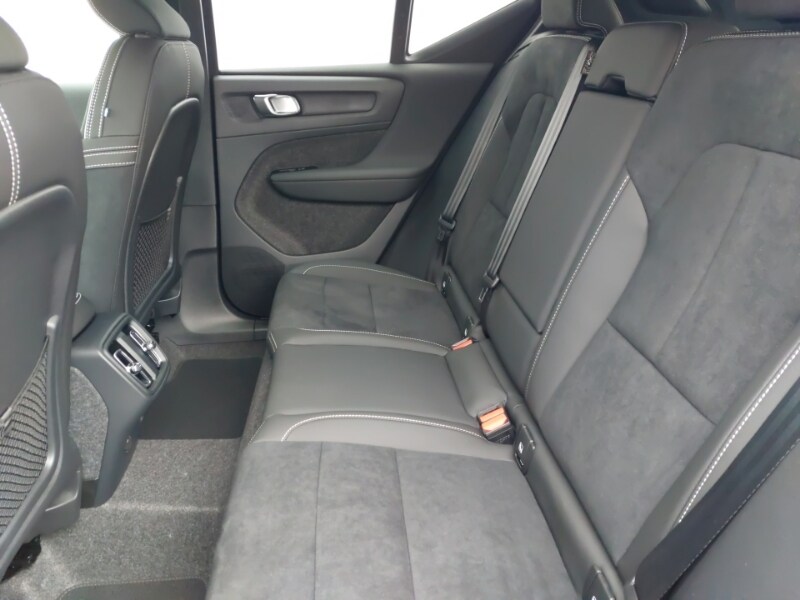 Used Volvo XC40 2025 for sale - 77815843: Photo 6