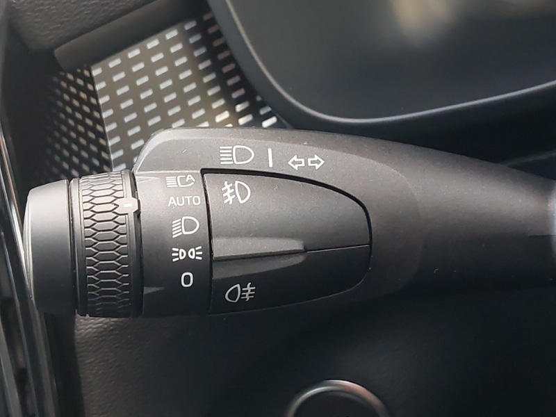 Used Volvo XC40 2024 for sale - 77169399: Photo 17