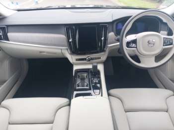 Used Volvo V90 2025 for sale - 75000835: Photo