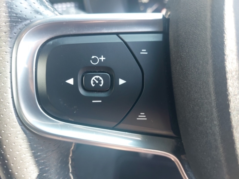 Used Volvo XC40 2021 for sale - 76116263: Photo 16