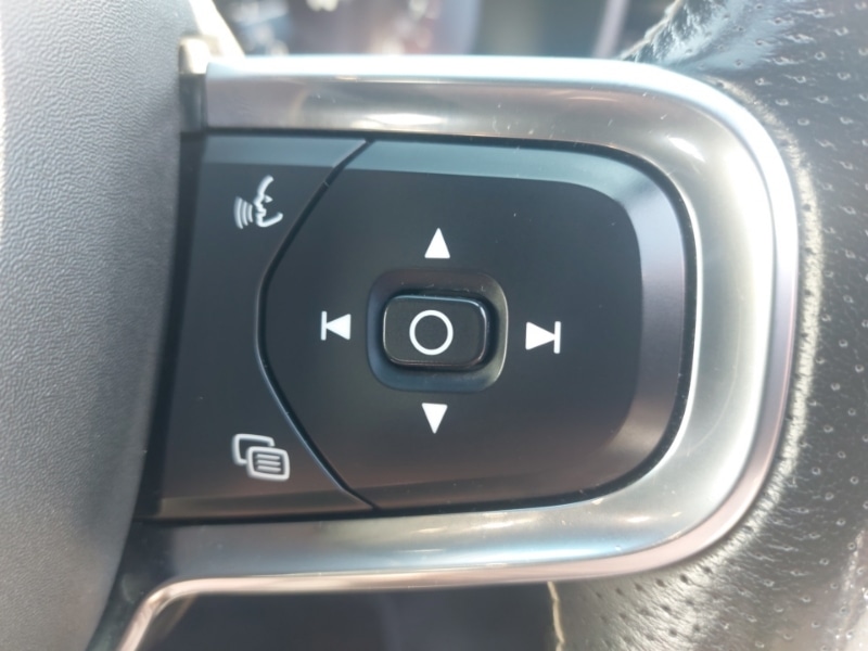 Used Volvo XC40 2021 for sale - 76116263: Photo 17