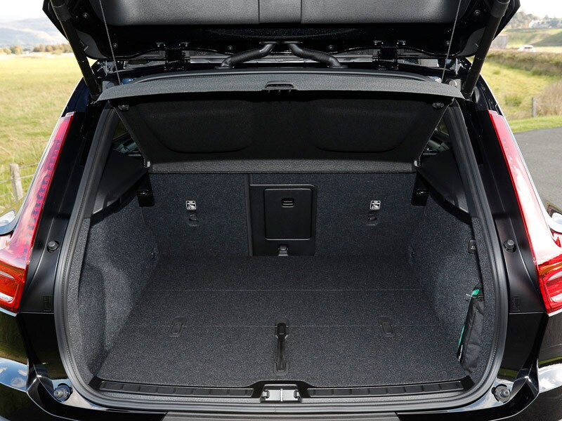 Used Volvo XC40 2025 for sale - 77815796: Photo 19