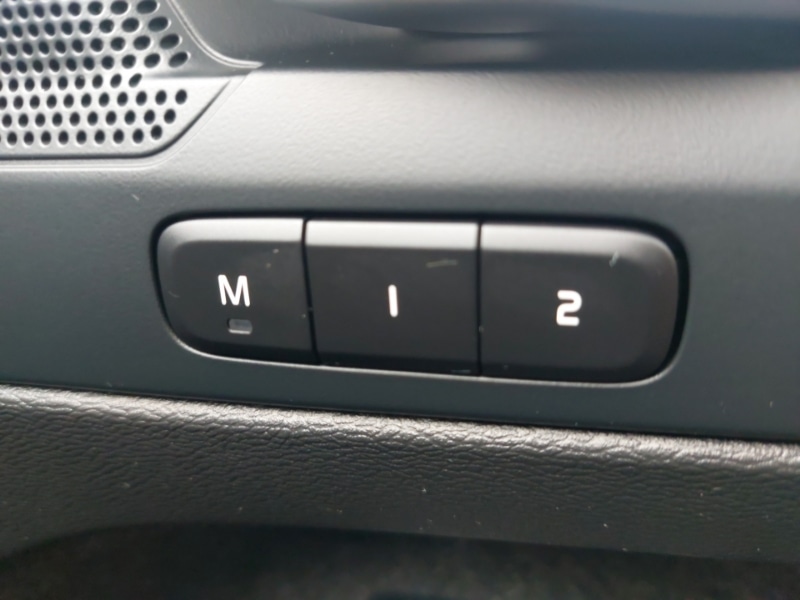 Used Volvo XC40 2025 for sale - 76150609: Photo 13