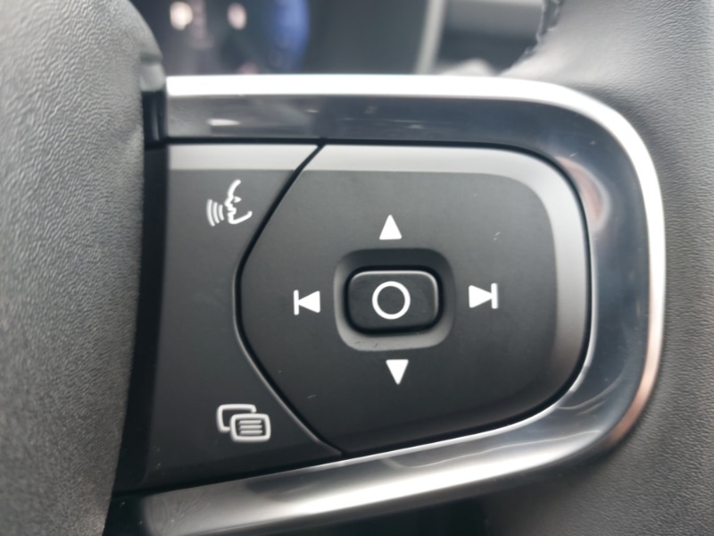 Used Volvo XC40 2025 for sale - 76150609: Photo 14