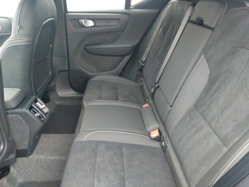 Used Volvo XC40 2025 for sale - 76150609: Photo 6