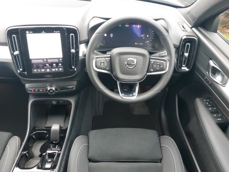 Used Volvo XC40 2025 for sale - 76150609: Photo 7