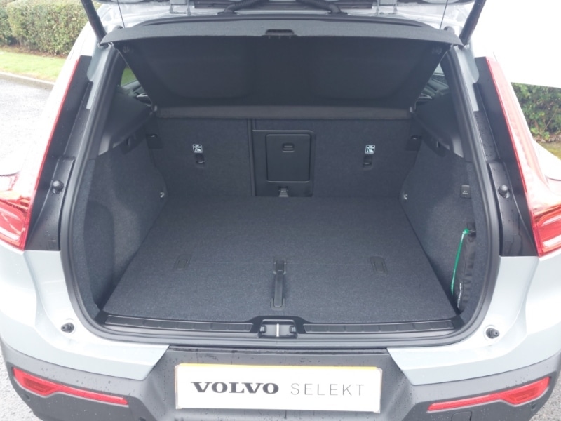 Used Volvo XC40 2025 for sale - 76150609: Photo 8