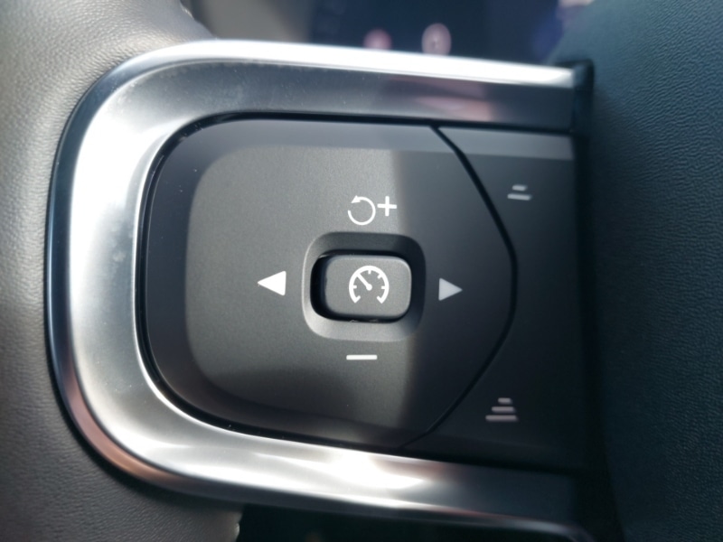 Used Volvo XC40 2025 for sale - 77611162: Photo 16