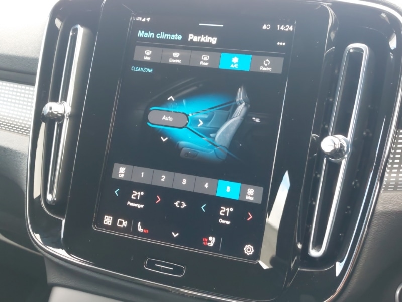 Used Volvo XC40 2025 for sale - 76920408: Photo 14