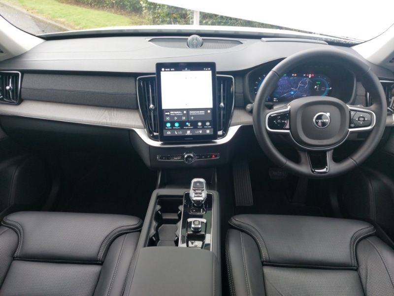 Used Volvo XC90 2024 for sale - 76135002: Photo 2