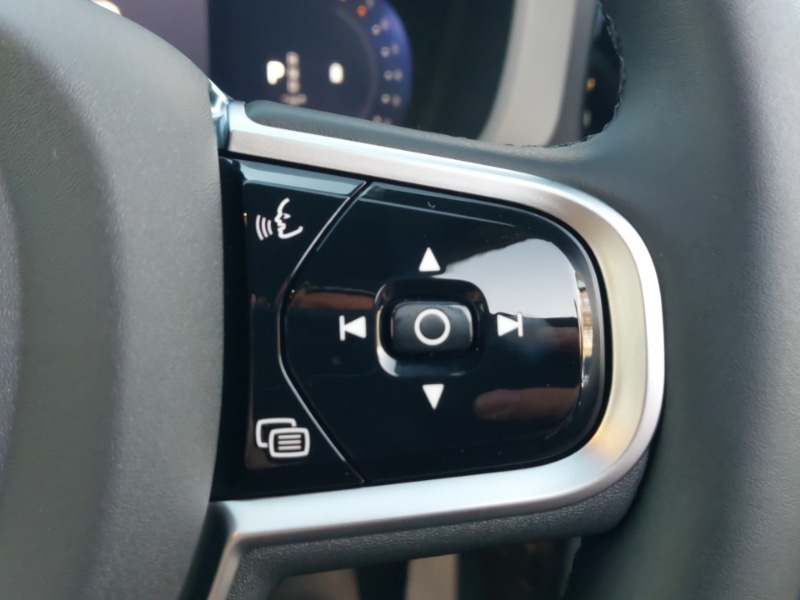 Used Volvo XC60 2025 for sale - 76644076: Photo 14