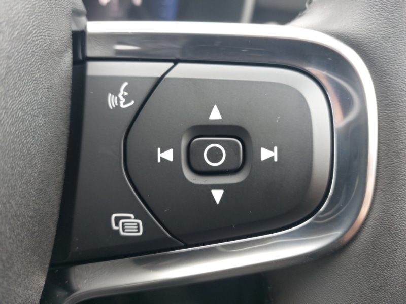 Used Volvo XC40 2025 for sale - 76151029: Photo 14