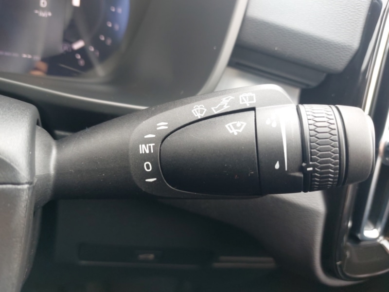 Used Volvo XC40 2025 for sale - 76151029: Photo 16