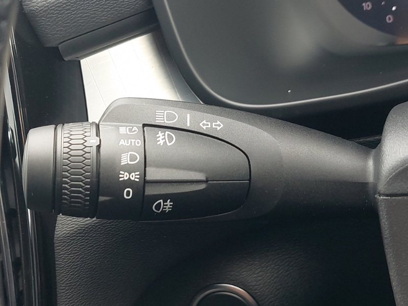 Used Volvo XC40 2025 for sale - 76151029: Photo 17