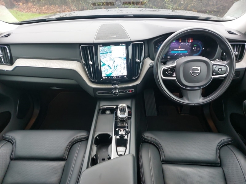 Used Volvo XC60 2021 for sale - 76763948: Photo 2