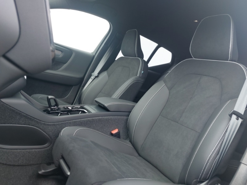 Used Volvo XC40 2025 for sale - 75914495: Photo 5