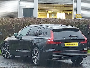 Used Volvo V60 2025 for sale - 77019744: Photo