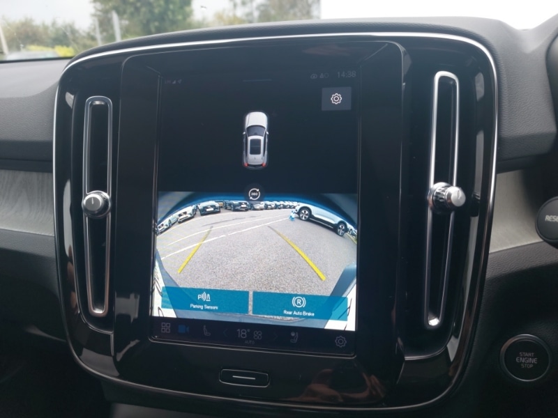 Used Volvo XC40 2023 for sale - 77596278: Photo 11