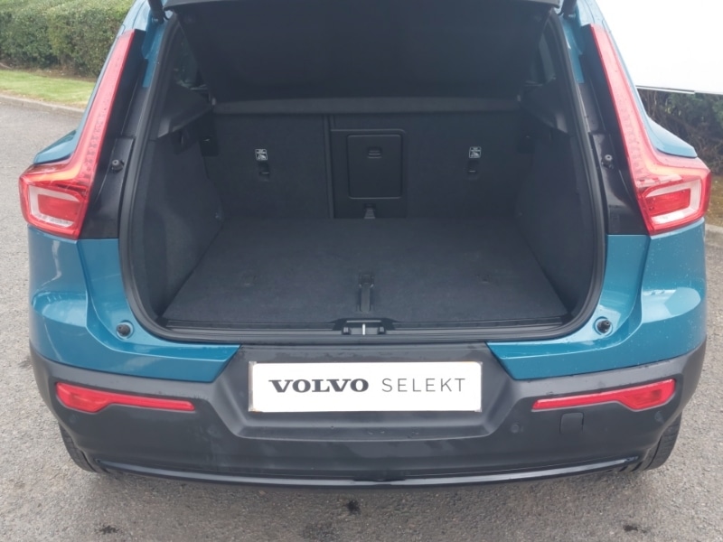 Used Volvo XC40 2023 for sale - 77596278: Photo 8