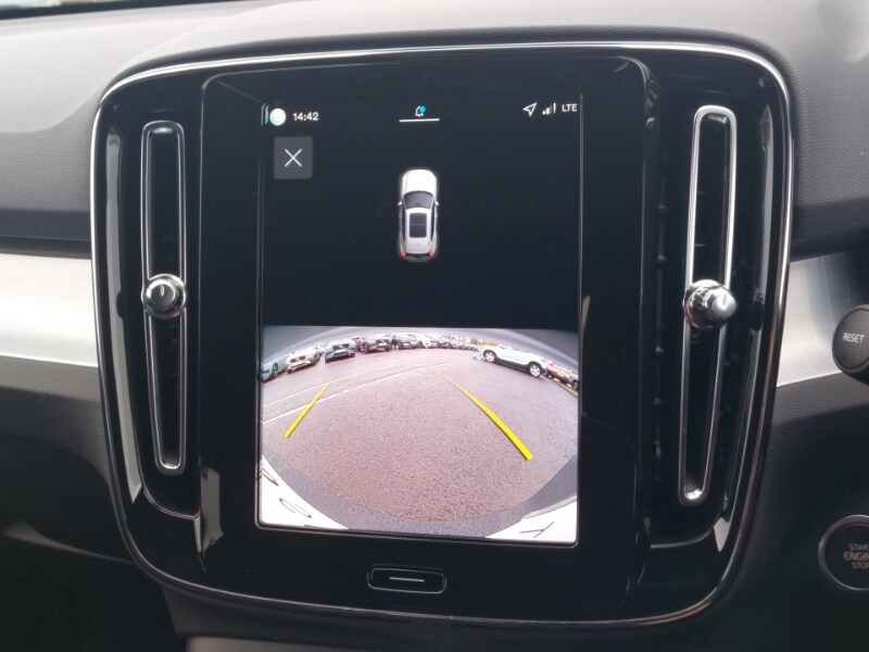 Used Volvo XC40 2025 for sale - 76975099: Photo 11