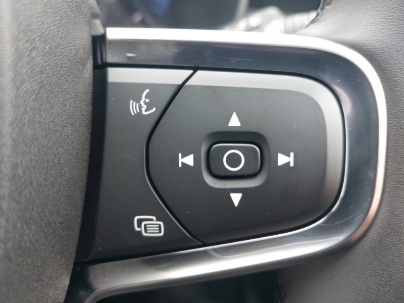 Used Volvo XC40 2025 for sale - 76967322: Photo 14