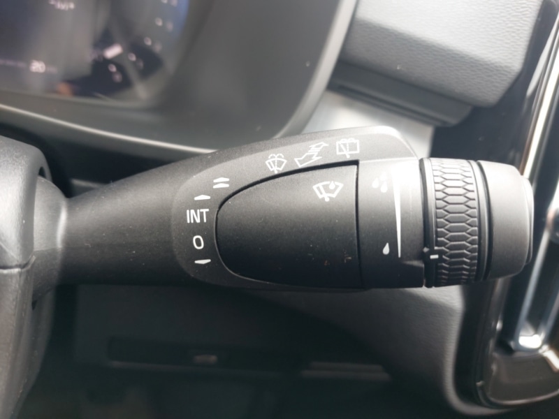 Used Volvo XC40 2025 for sale - 76967322: Photo 16