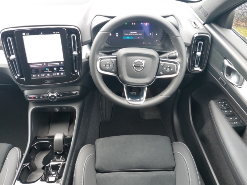 Used Volvo XC40 2025 for sale - 76967322: Photo 7