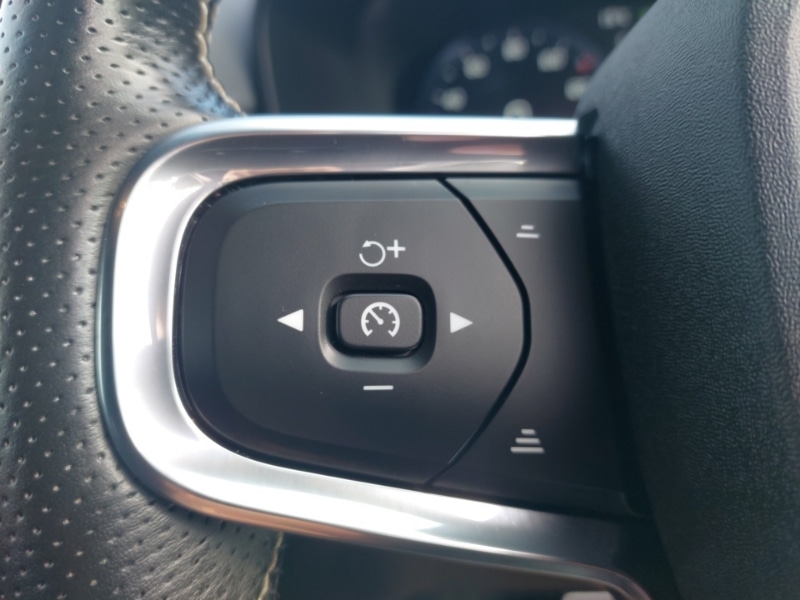 Used Volvo XC40 2021 for sale - 76199230: Photo 13