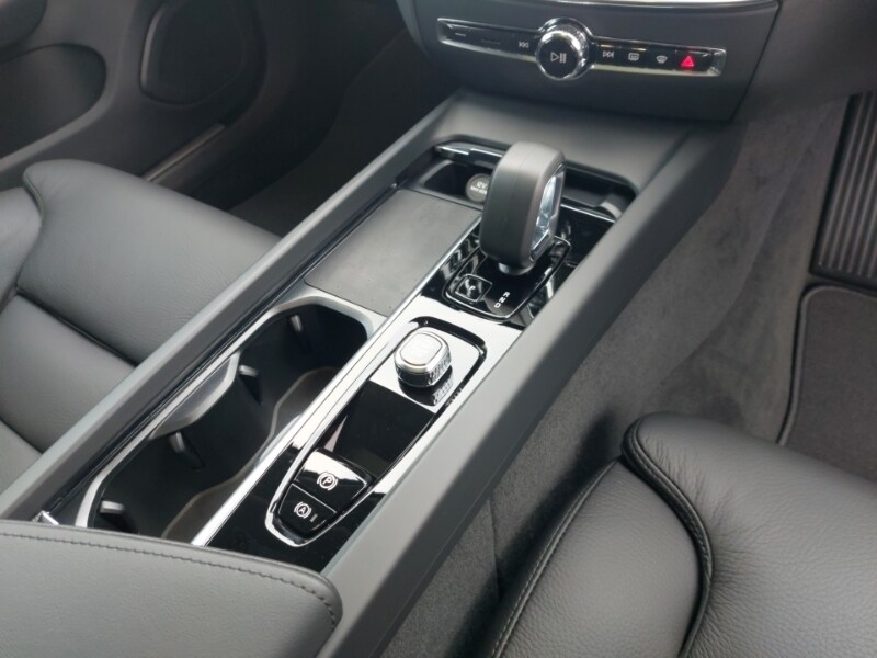 Used Volvo V60 2025 for sale - 77366335: Photo 19