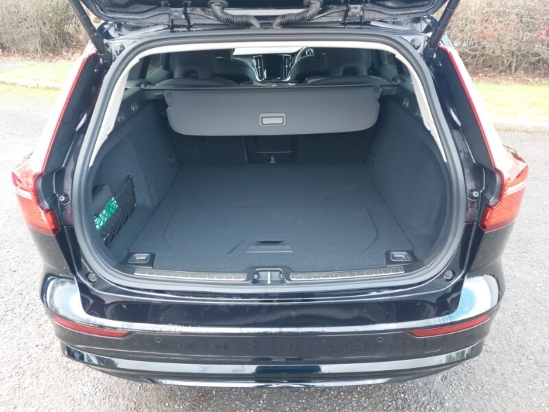 Used Volvo V60 2025 for sale - 77366335: Photo 8